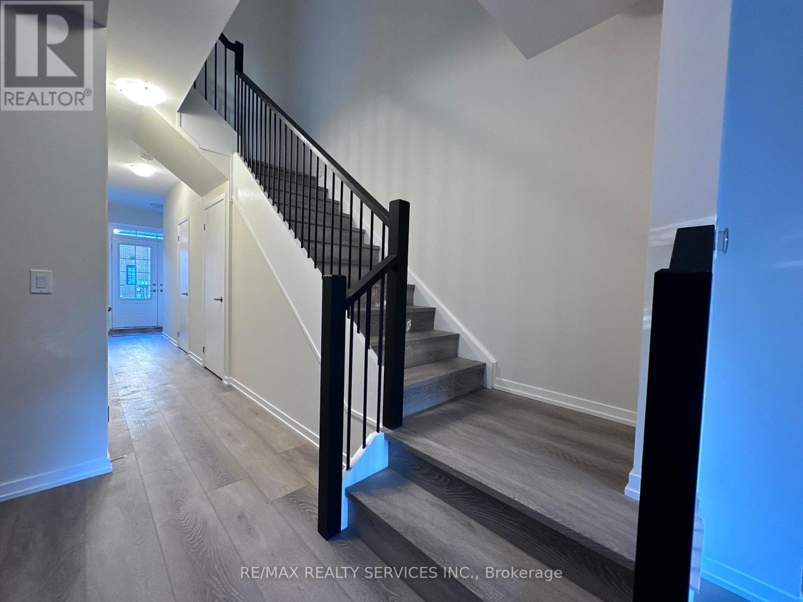 23 Radium Lane, Cambridge, Ontario  N1P 1H1 - Photo 11 - X12440026