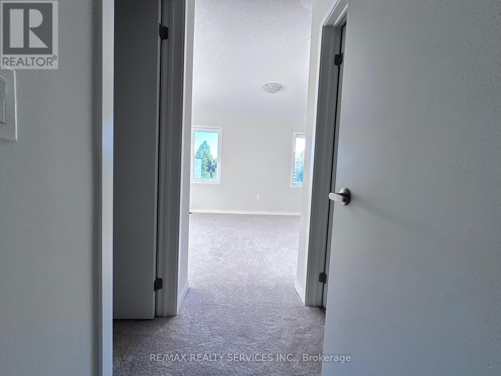 23 Radium Lane, Cambridge, Ontario  N1P 1H1 - Photo 14 - X12440026
