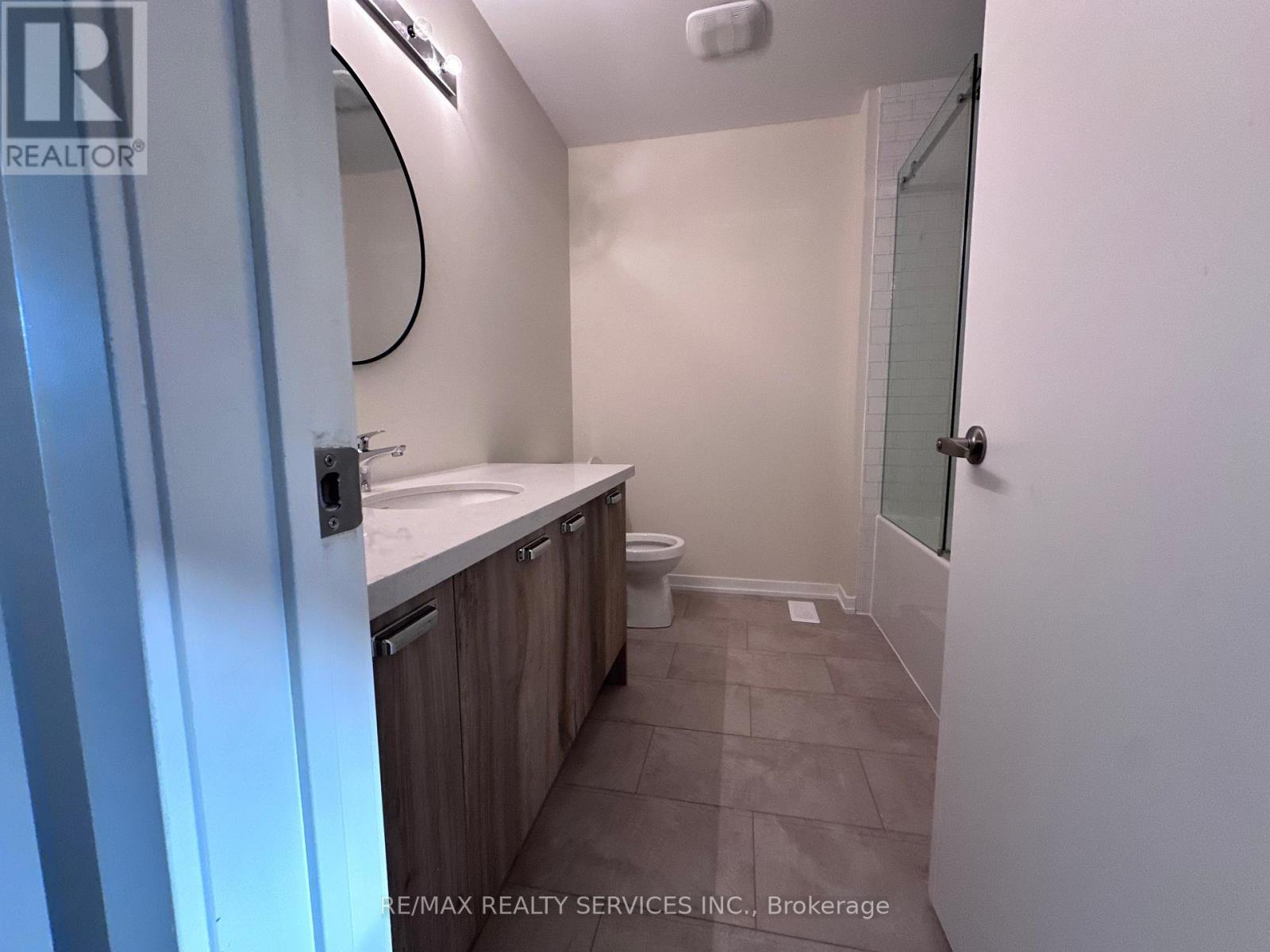 23 Radium Lane, Cambridge, Ontario  N1P 1H1 - Photo 22 - X12440026