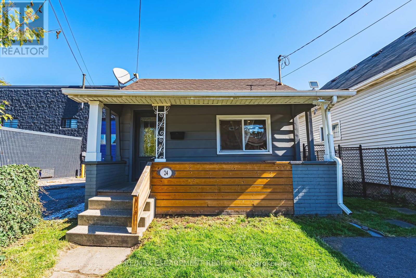 24 Rowanwood Street, Hamilton, Ontario  L8L 7H3 - Photo 1 - X12440074