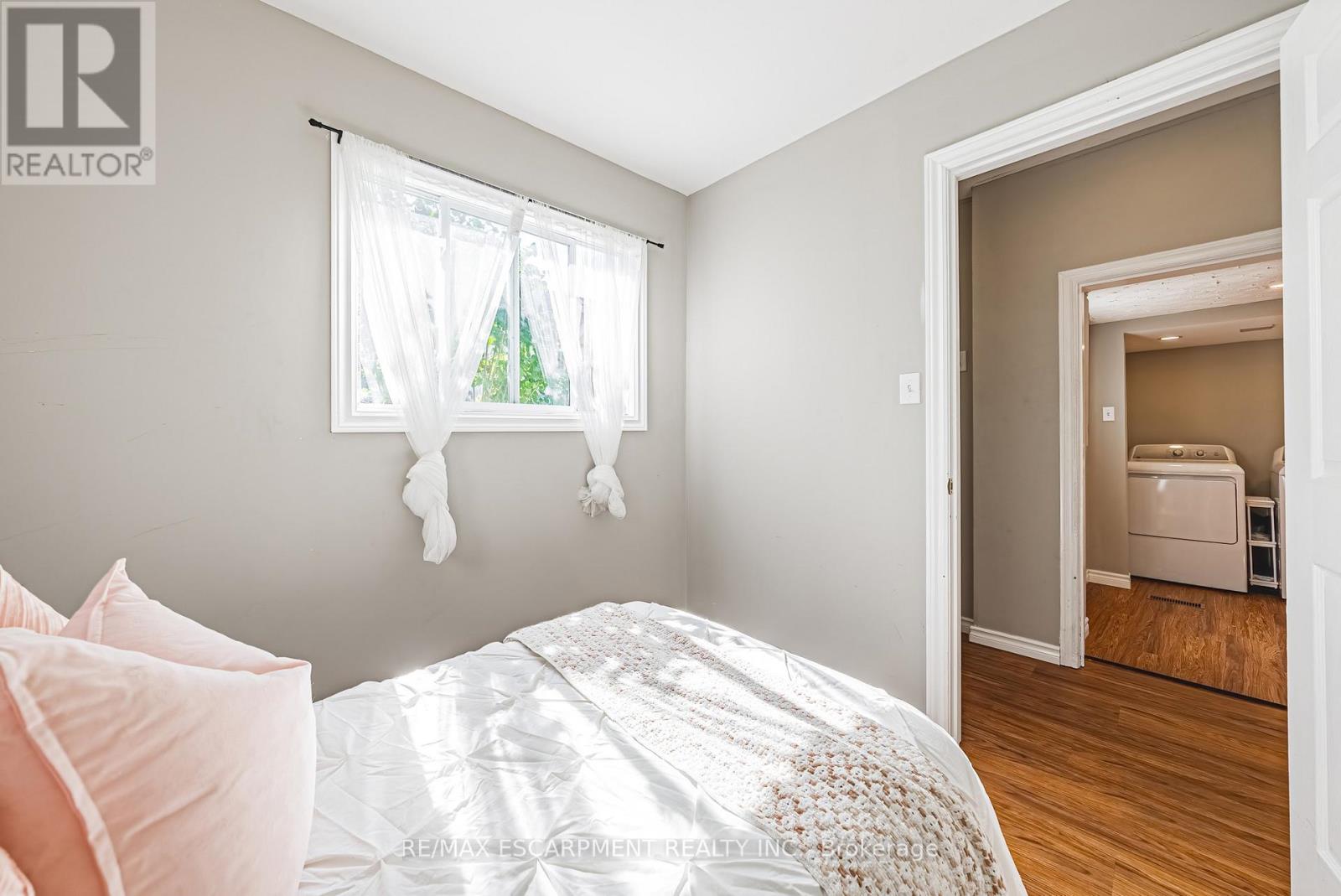 24 Rowanwood Street, Hamilton, Ontario  L8L 7H3 - Photo 24 - X12440074