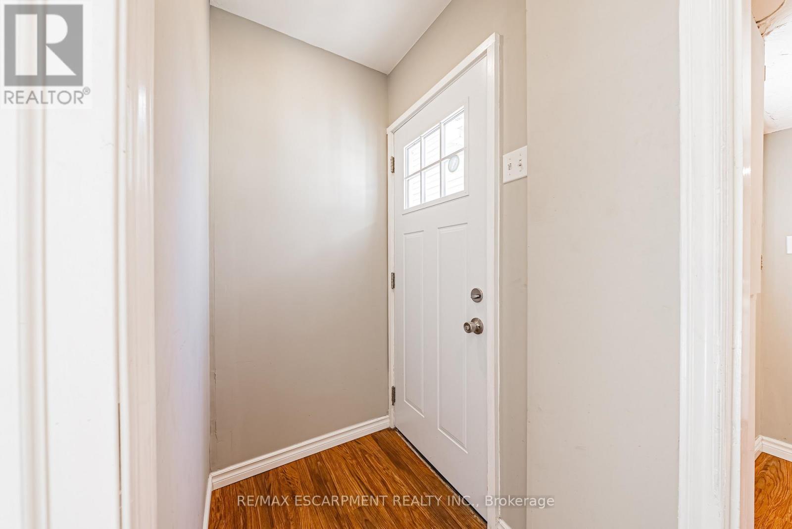 24 Rowanwood Street, Hamilton, Ontario  L8L 7H3 - Photo 28 - X12440074