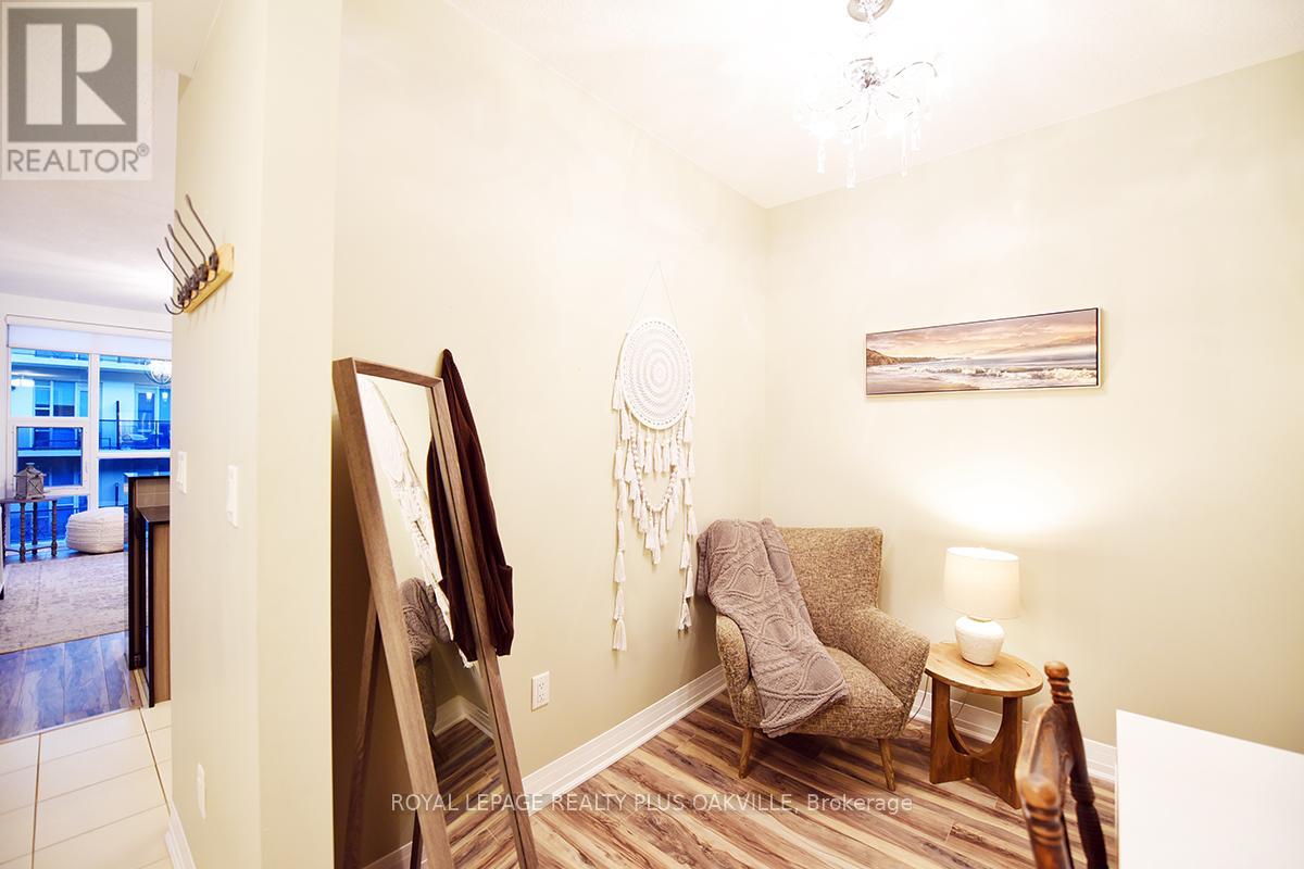 412 - 10 Concord Place, Grimsby, Ontario  L3M 0G6 - Photo 7 - X12440089