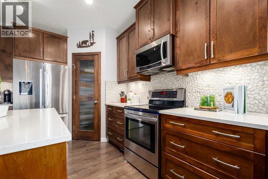 133 Cougar Ridge Close Sw, Calgary, Alberta  T3H 0V4 - Photo 8 - A2256603