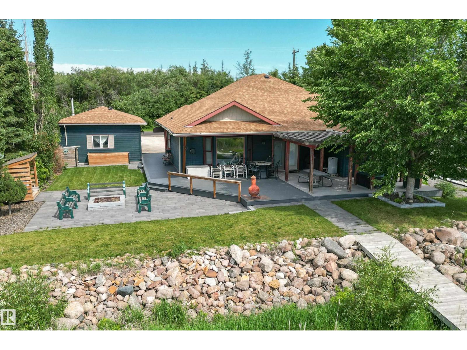 103 Argentia Be Se, Rural Wetaskiwin County, Alberta  T0C 2C0 - Photo 2 - E4446341