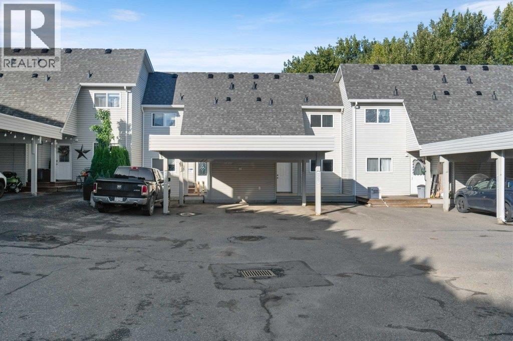 567 24 Street NE, salmon arm, British Columbia