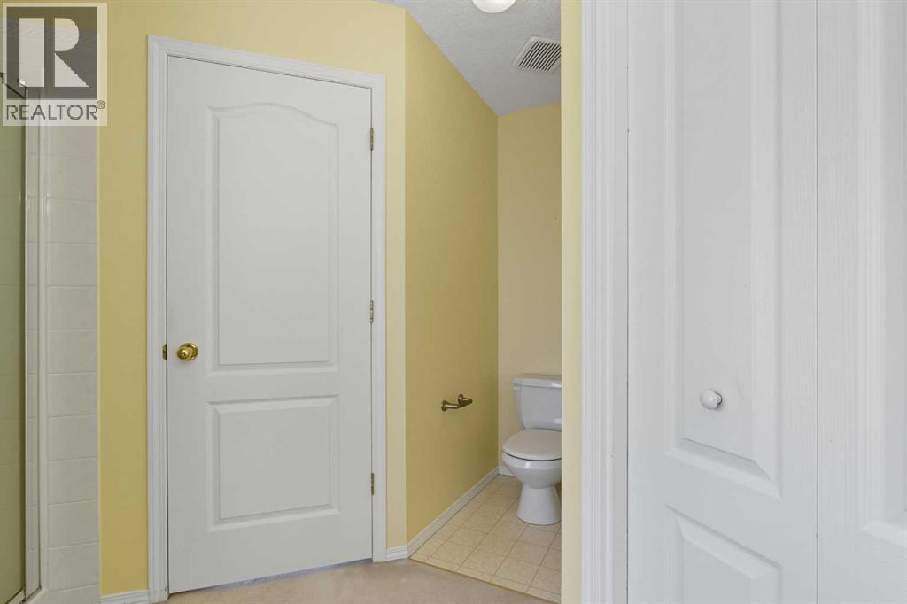 56 Rocky Ridge Drive Nw, Calgary, Alberta  T3G 4G1 - Photo 21 - A2256617