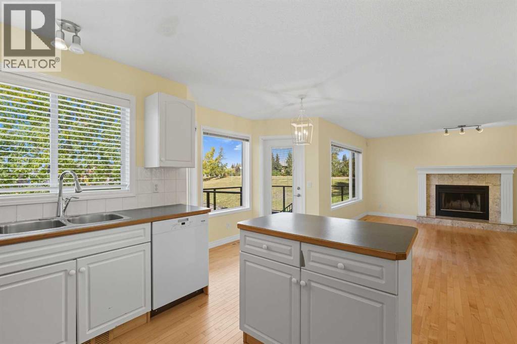 56 Rocky Ridge Drive Nw, Calgary, Alberta  T3G 4G1 - Photo 8 - A2256617