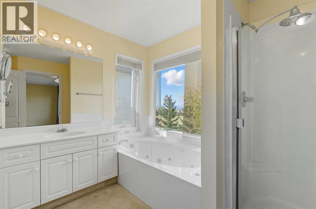 56 Rocky Ridge Drive Nw, Calgary, Alberta  T3G 4G1 - Photo 19 - A2256617