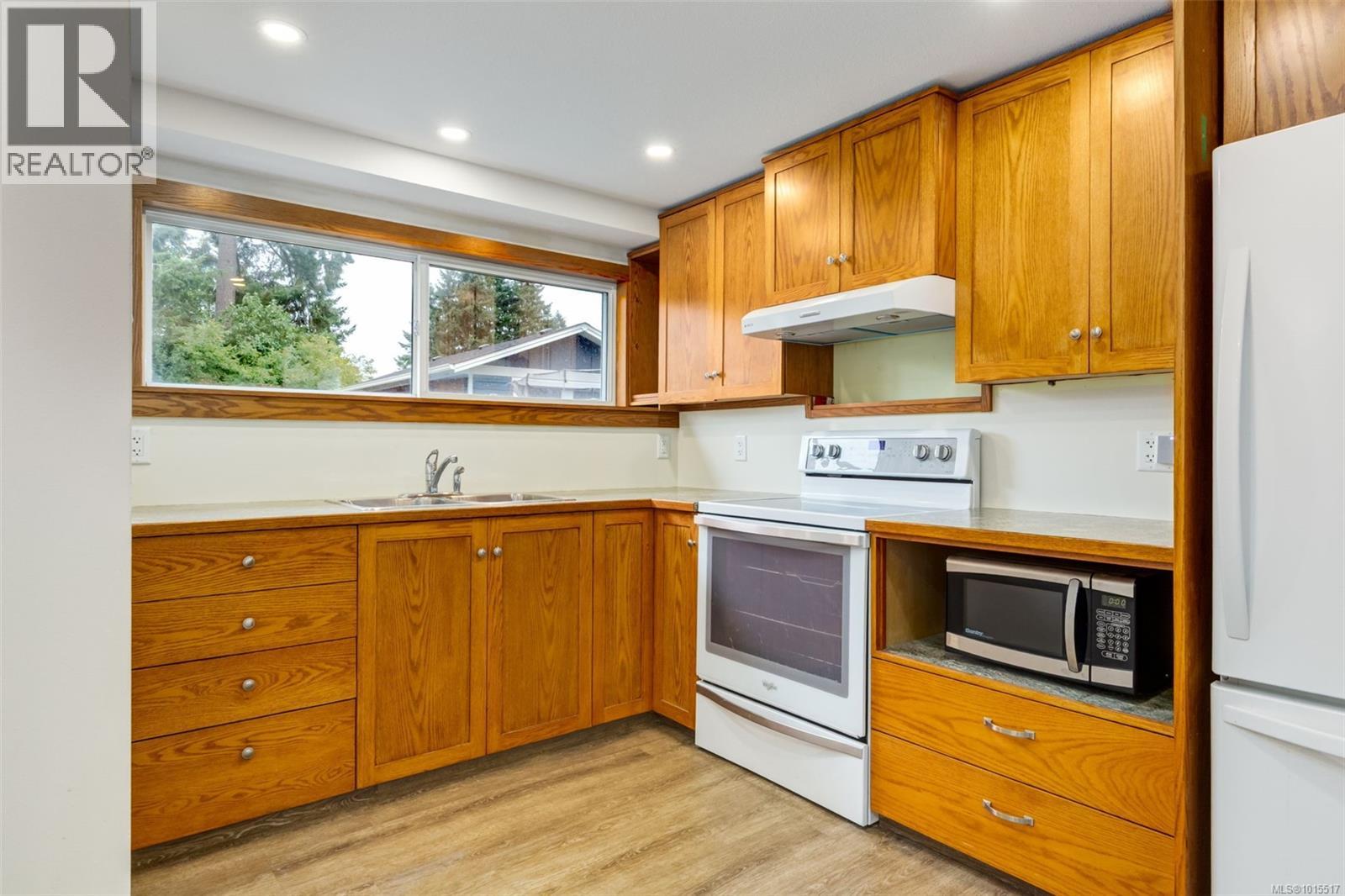 2420 Glenayr Dr, Nanaimo, British Columbia  V9S 3R7 - Photo 34 - 1015517