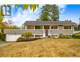 2420 Glenayr Dr Departure Bay