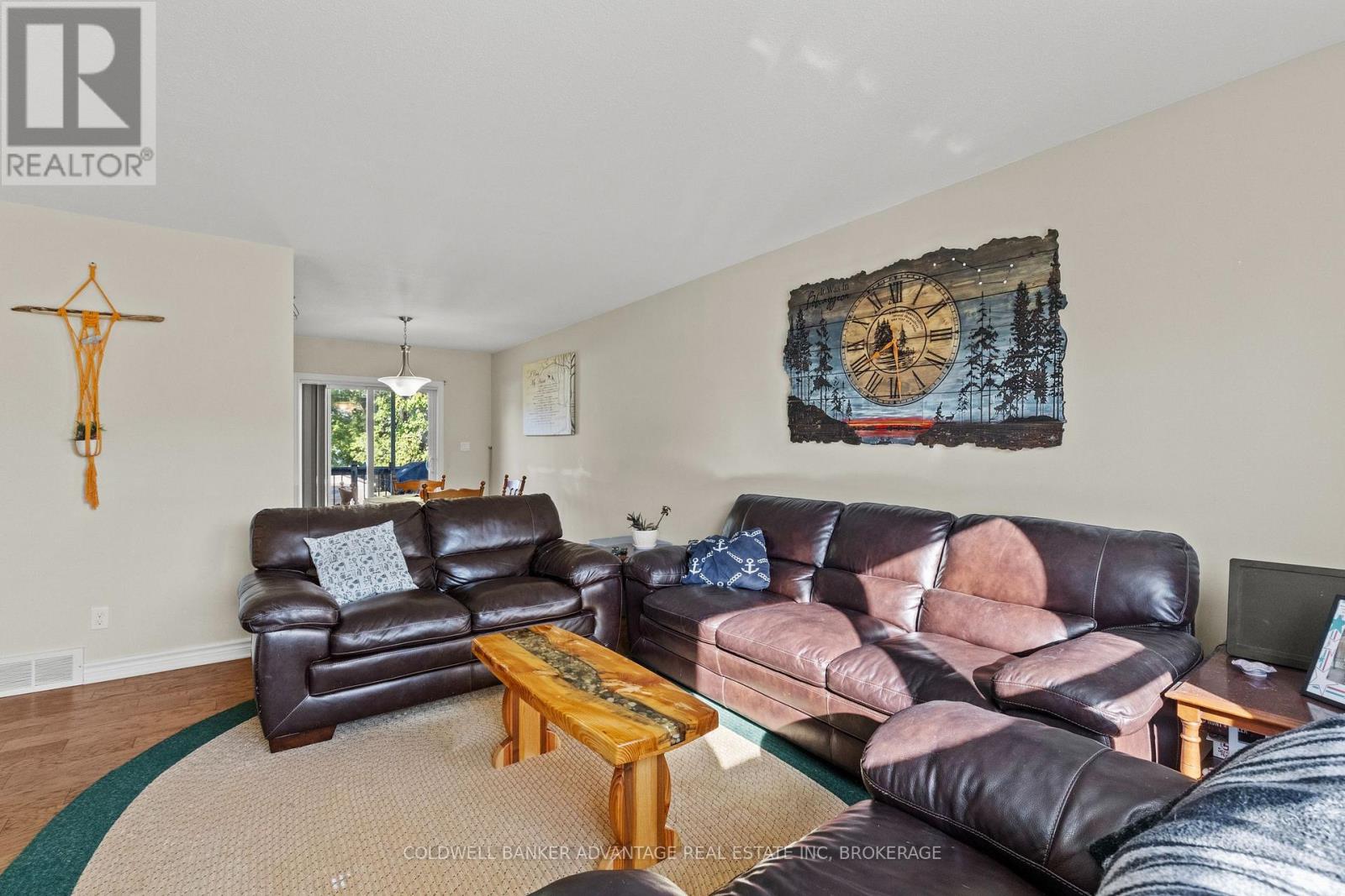 697 Ferndale Avenue, Fort Erie, Ontario  L2A 5C7 - Photo 8 - X12438431