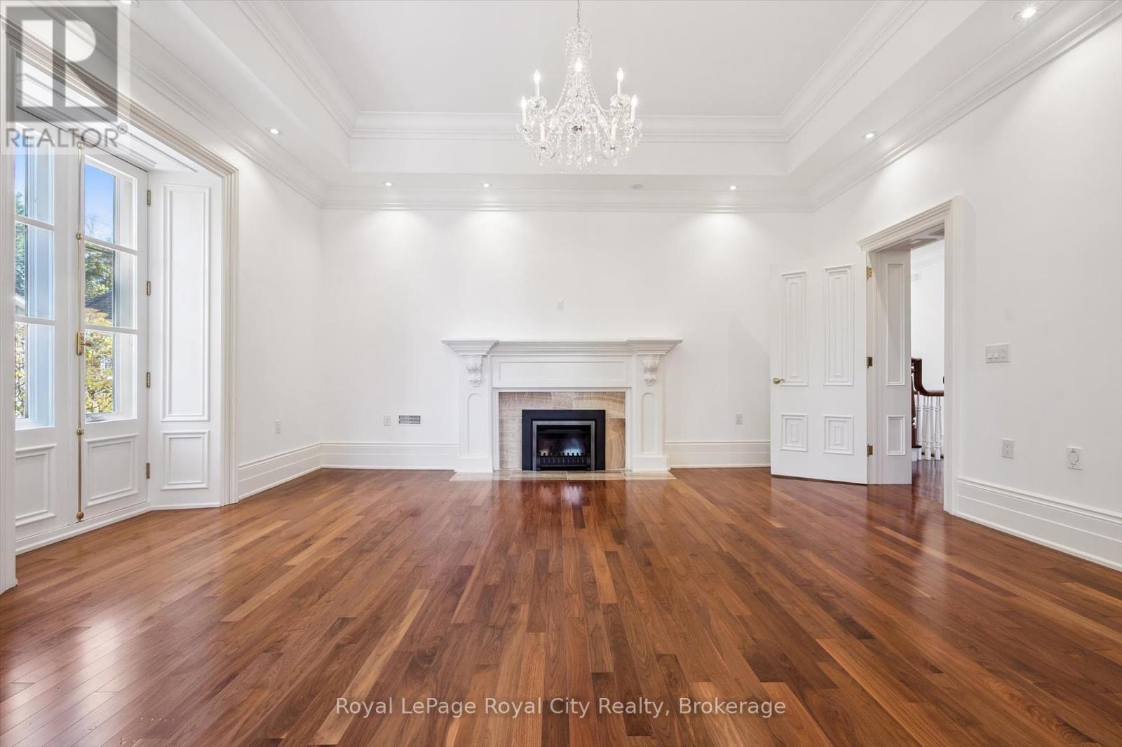 15 - 25 Manor Park Crescent, Guelph, Ontario  N1G 1A2 - Photo 12 - X12440320