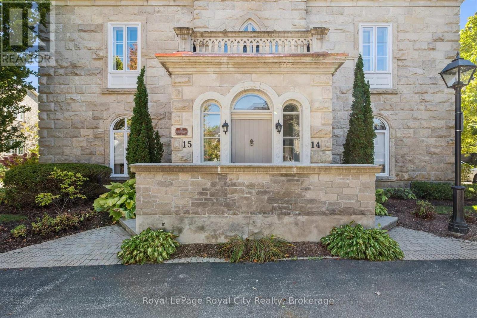 15 - 25 Manor Park Crescent, Guelph, Ontario  N1G 1A2 - Photo 32 - X12440320