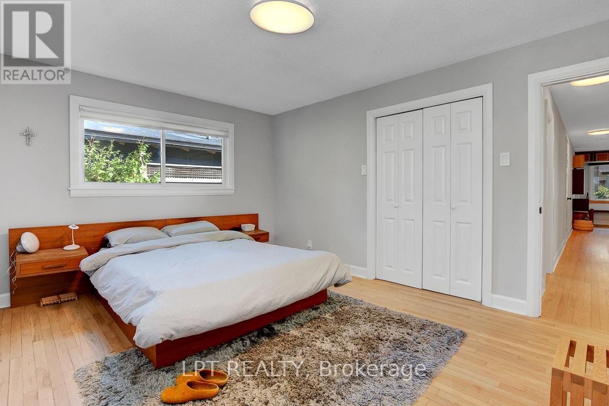 353 Mountbatten Avenue, Ottawa, Ontario  K1H 5W2 - Photo 23 - X12440337
