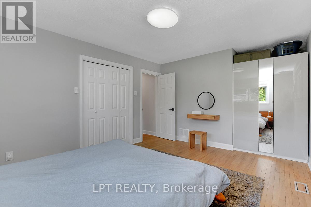 353 Mountbatten Avenue, Ottawa, Ontario  K1H 5W2 - Photo 24 - X12440337