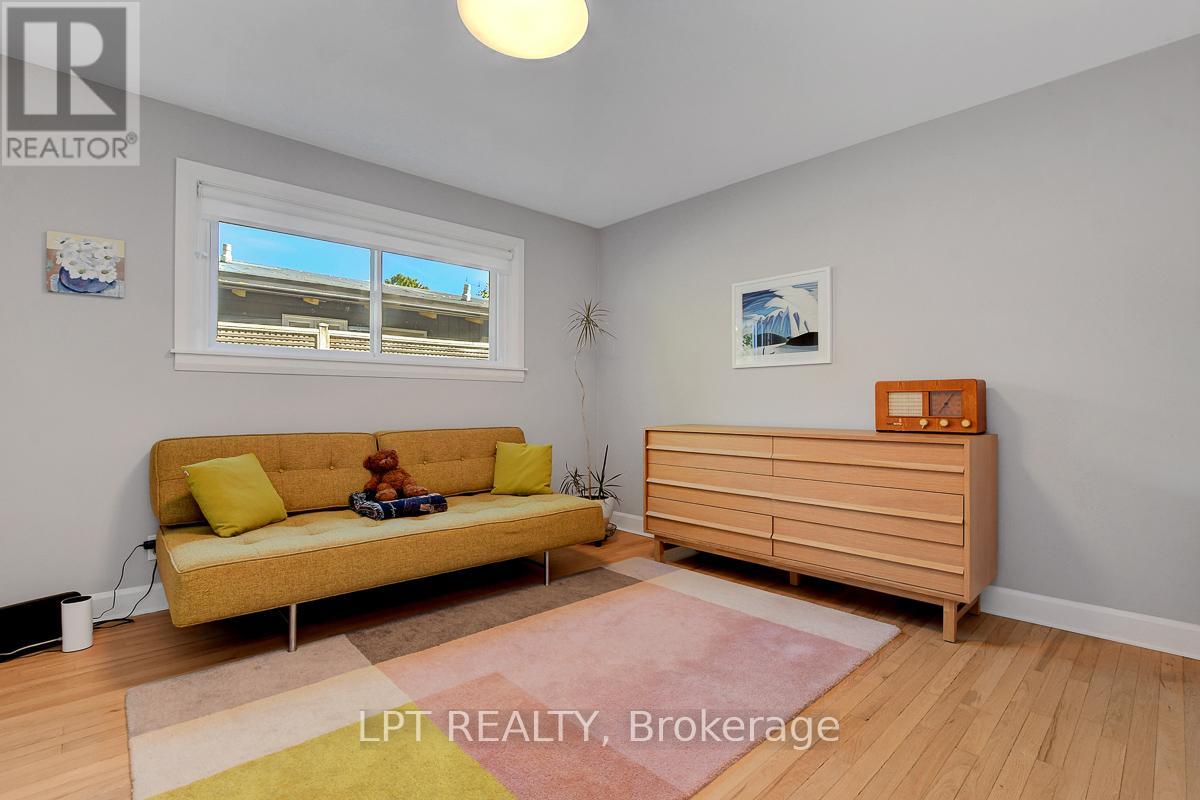 353 Mountbatten Avenue, Ottawa, Ontario  K1H 5W2 - Photo 25 - X12440337