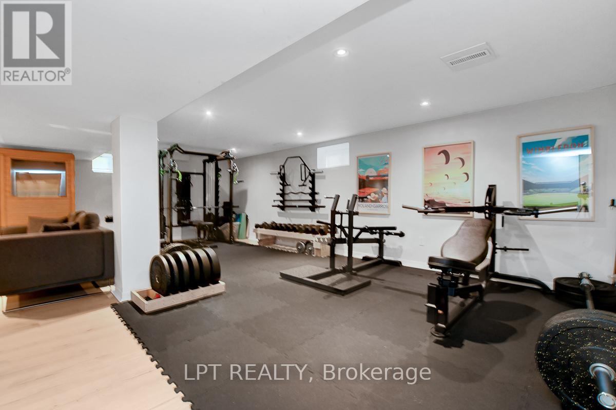 353 Mountbatten Avenue, Ottawa, Ontario  K1H 5W2 - Photo 32 - X12440337