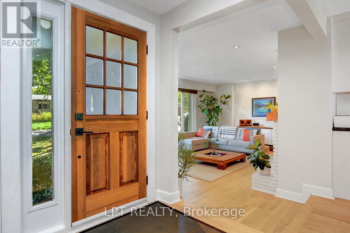 353 Mountbatten Avenue, Ottawa, Ontario  K1H 5W2 - Photo 6 - X12440337