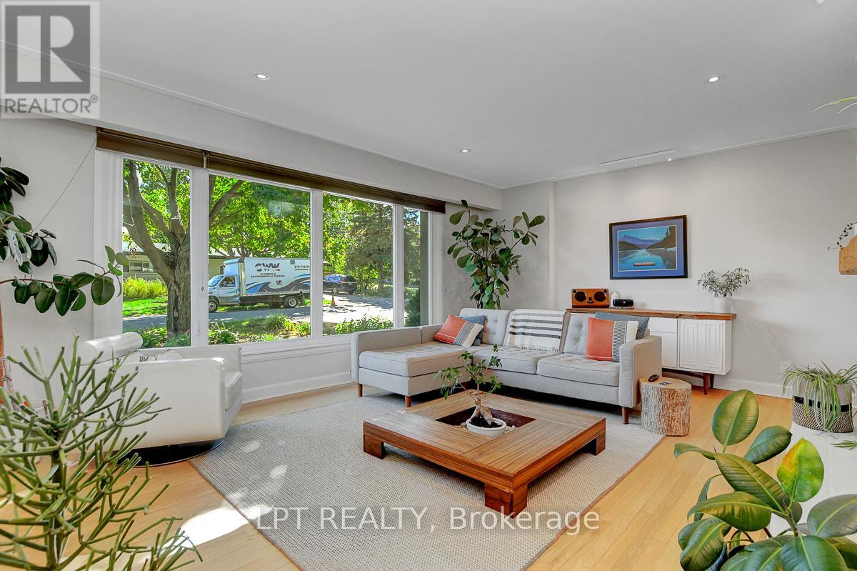 353 Mountbatten Avenue, Ottawa, Ontario  K1H 5W2 - Photo 7 - X12440337
