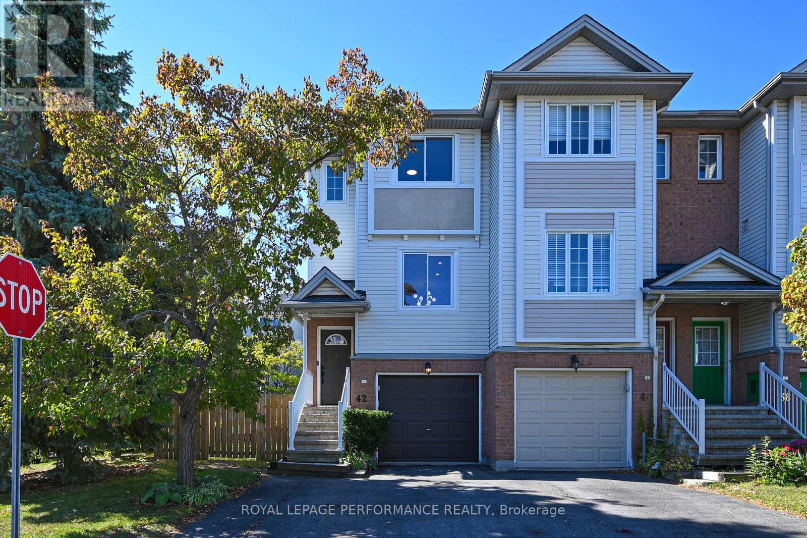 42 YORKVILLE STREET, Ottawa, Ontario