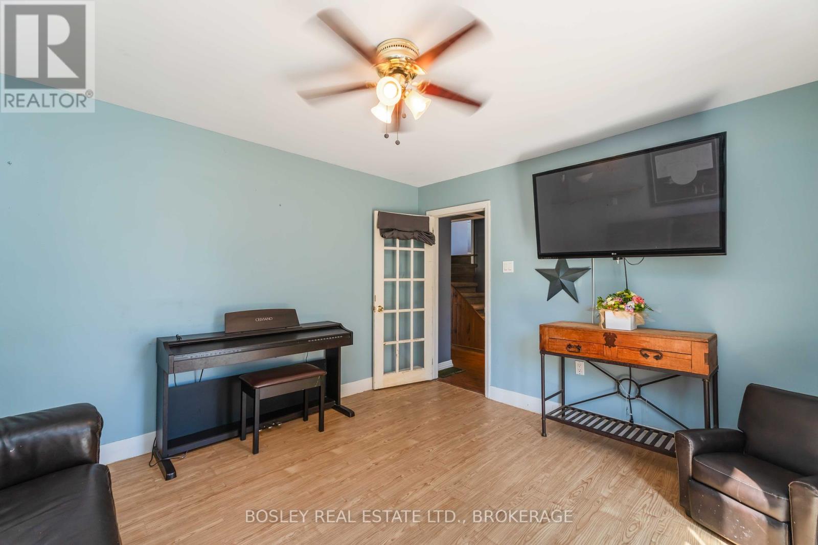 301 Pelham Road, St. Catharines (Rykert/vansickle), Ontario  L2S 1Y4 - Photo 15 - X12440313