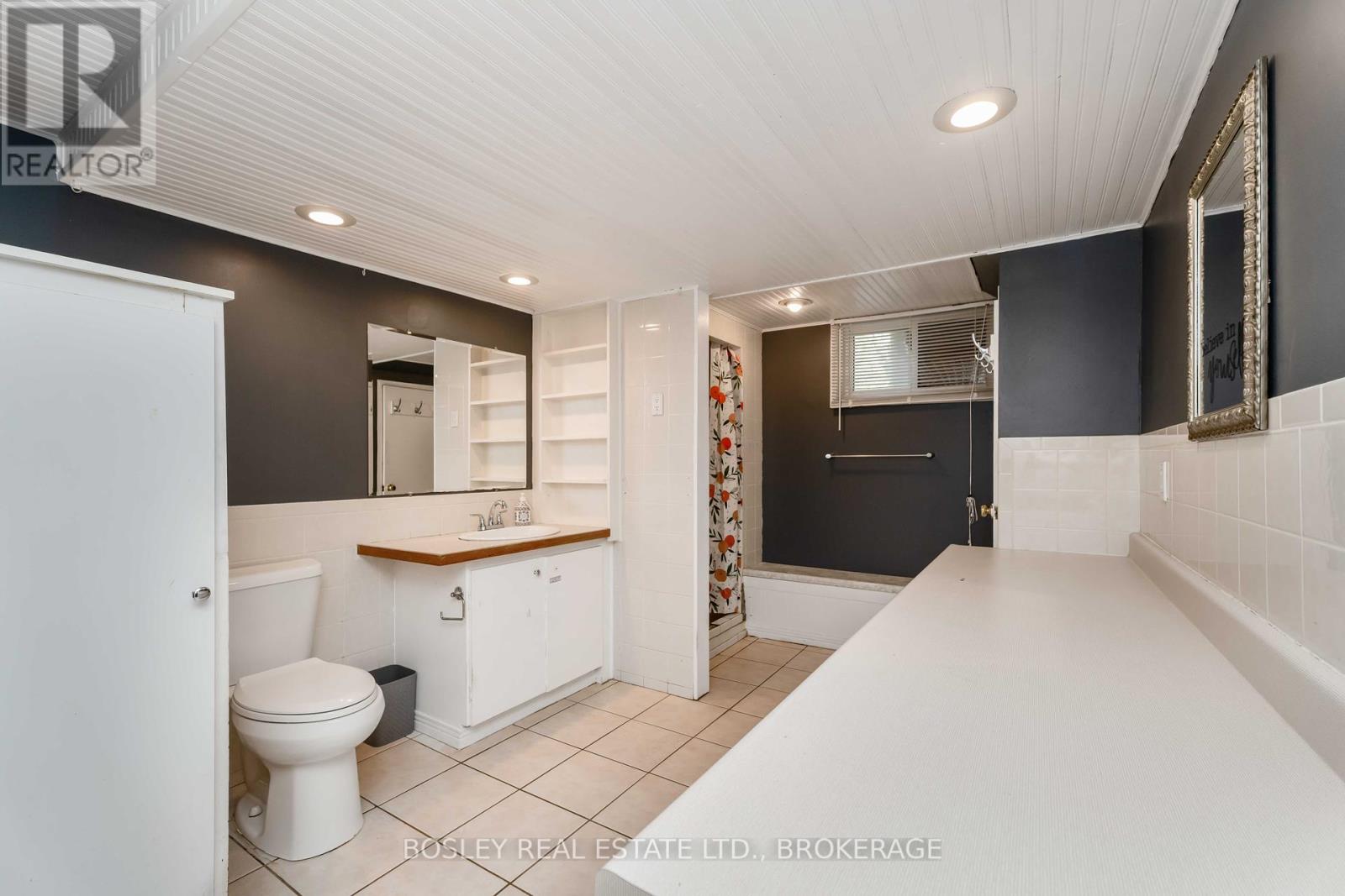 301 Pelham Road, St. Catharines (Rykert/vansickle), Ontario  L2S 1Y4 - Photo 31 - X12440313