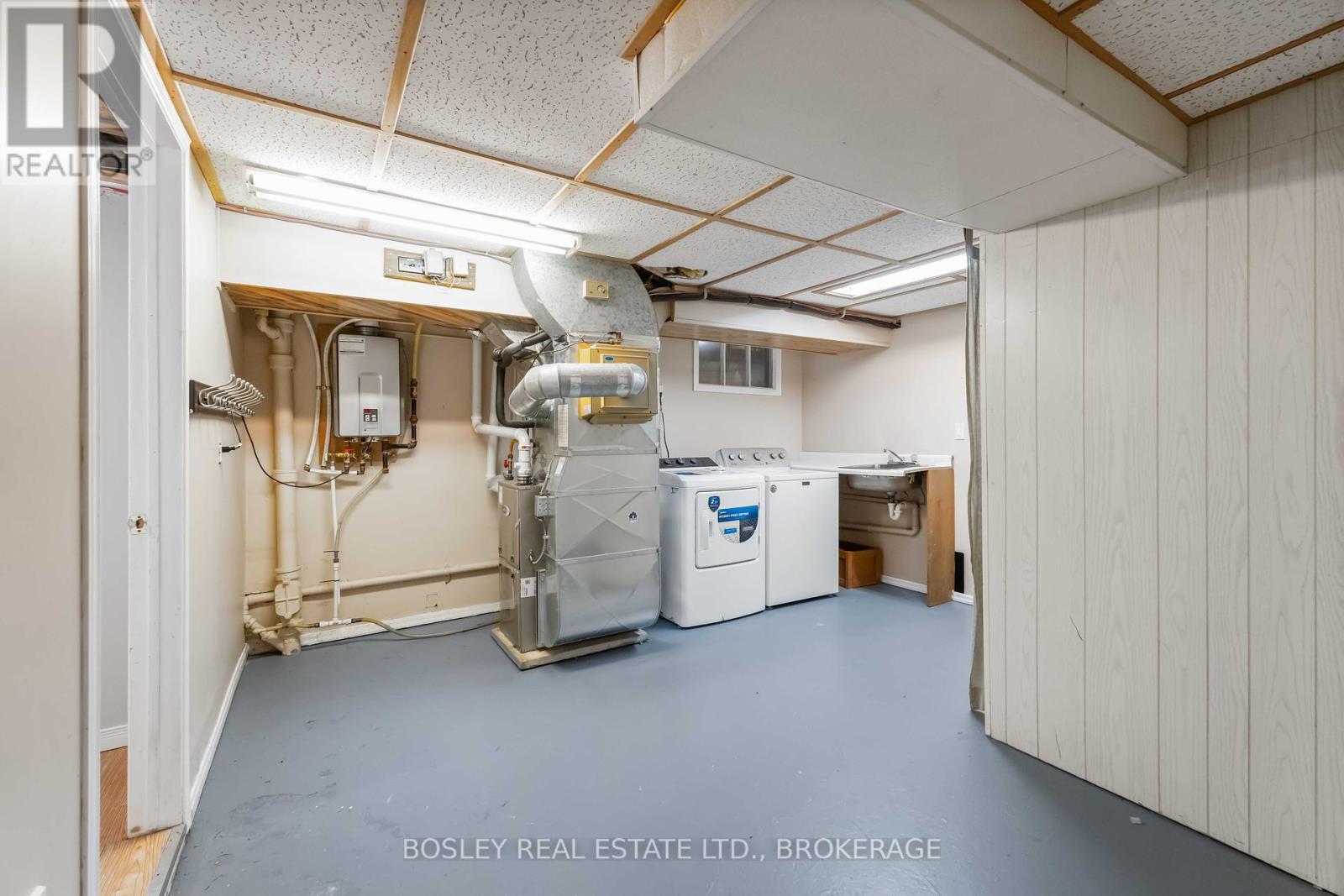301 Pelham Road, St. Catharines (Rykert/vansickle), Ontario  L2S 1Y4 - Photo 34 - X12440313