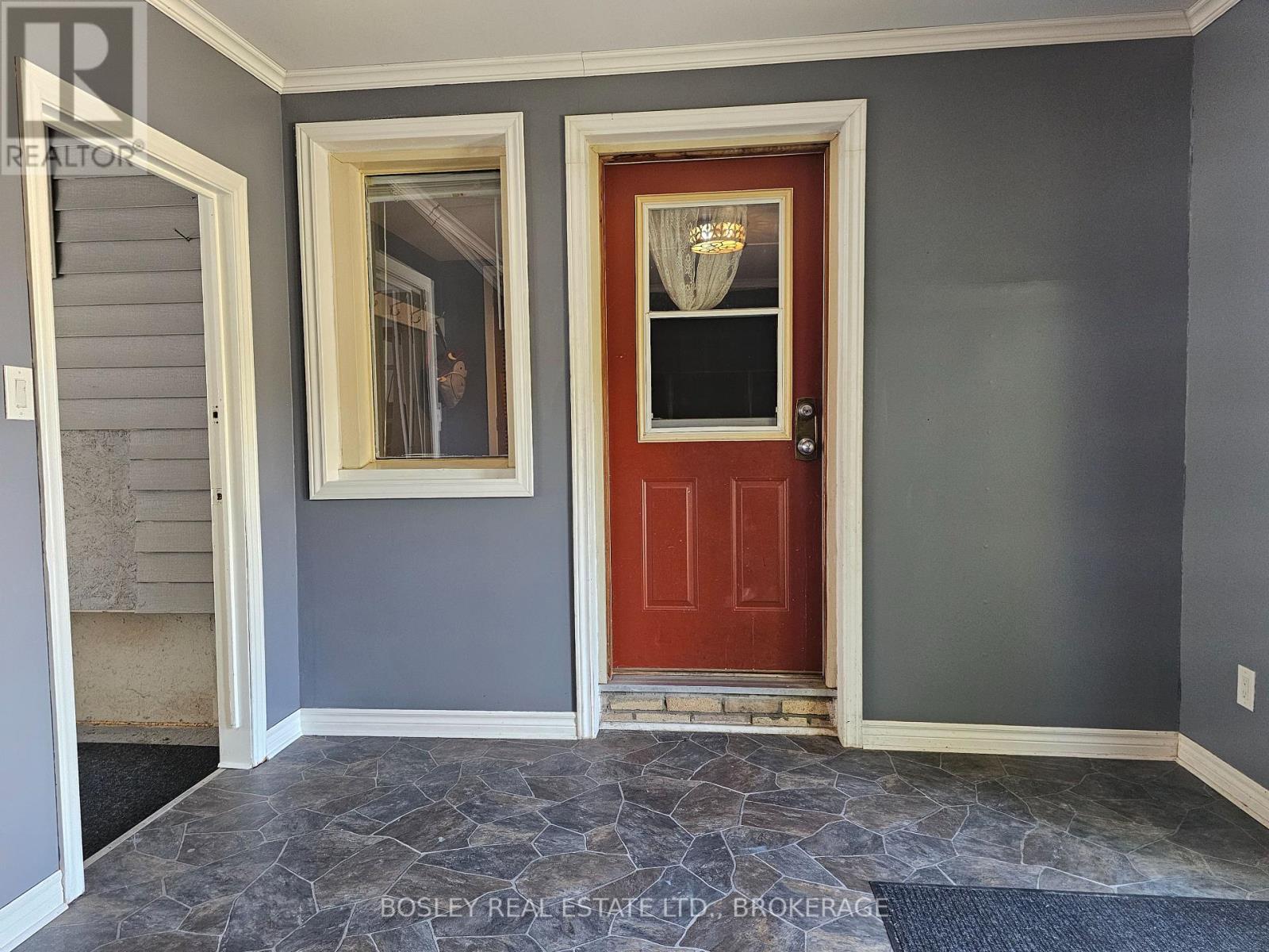 301 Pelham Road, St. Catharines (Rykert/vansickle), Ontario  L2S 1Y4 - Photo 35 - X12440313