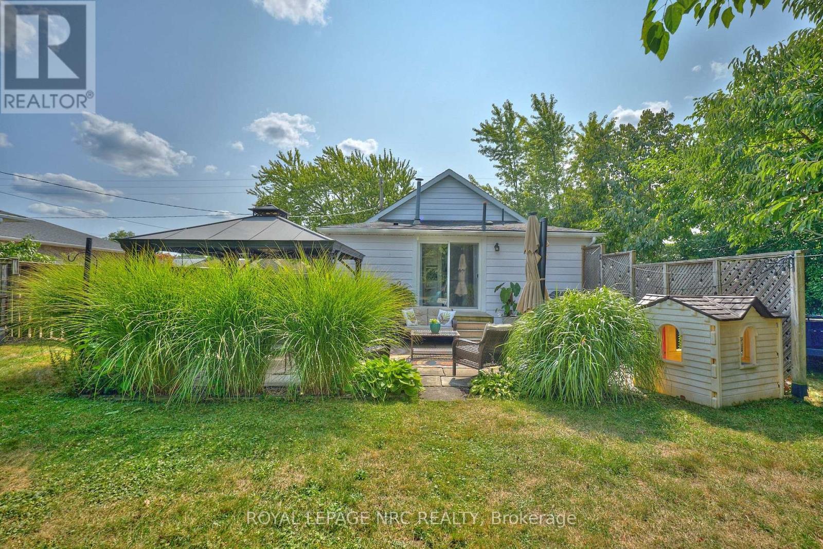 37 Cecil Street, St. Catharines (Lakeport), Ontario  L2N 4B3 - Photo 21 - X12440353