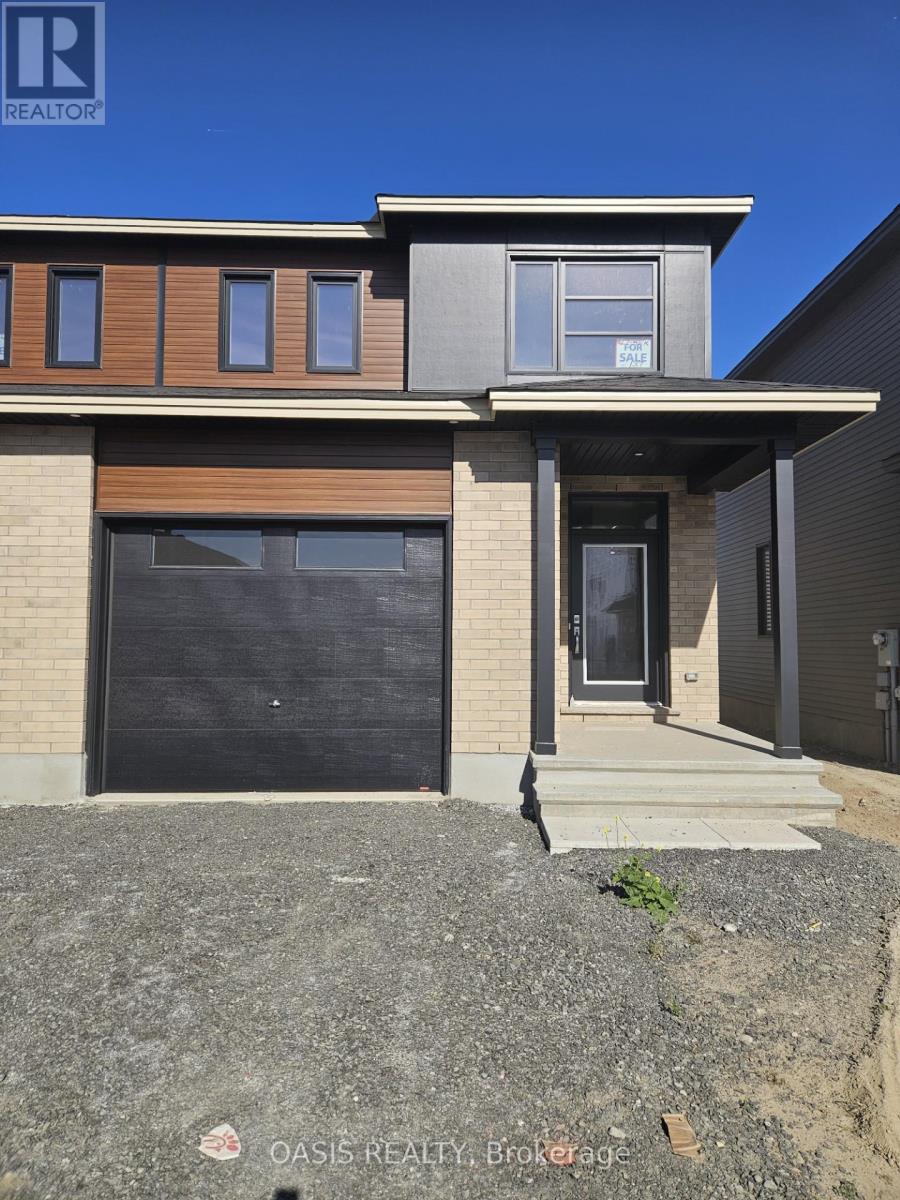 137 Kerala Place, Ottawa, Ontario  K1T 0Z2 - Photo 2 - X12251651
