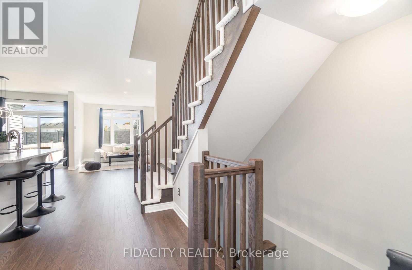 508 Bulat Court, Ottawa, Ontario  K2S 0X6 - Photo 14 - X12439272
