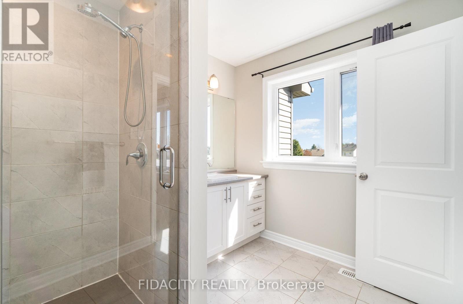 508 Bulat Court, Ottawa, Ontario  K2S 0X6 - Photo 19 - X12439272