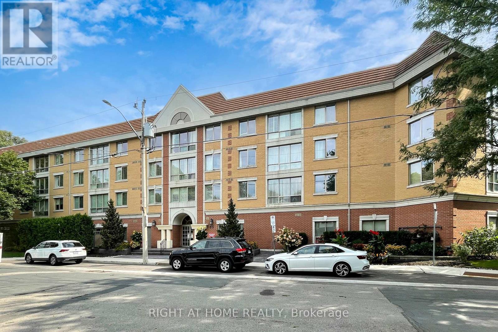 310 - 211 RANDOLPH ROAD, Toronto, Ontario