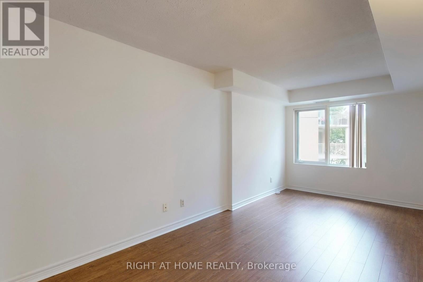 310 - 211 Randolph Road, Toronto, Ontario  M4G 4H1 - Photo 9 - C12440186