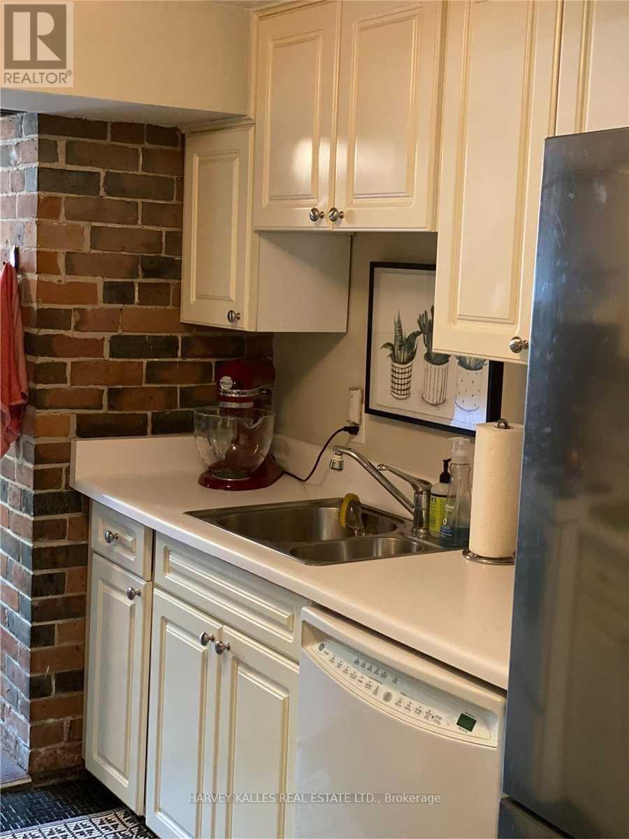 3 - 1 Garfield Avenue, Toronto, Ontario  M4T 1E6 - Photo 12 - C12440208