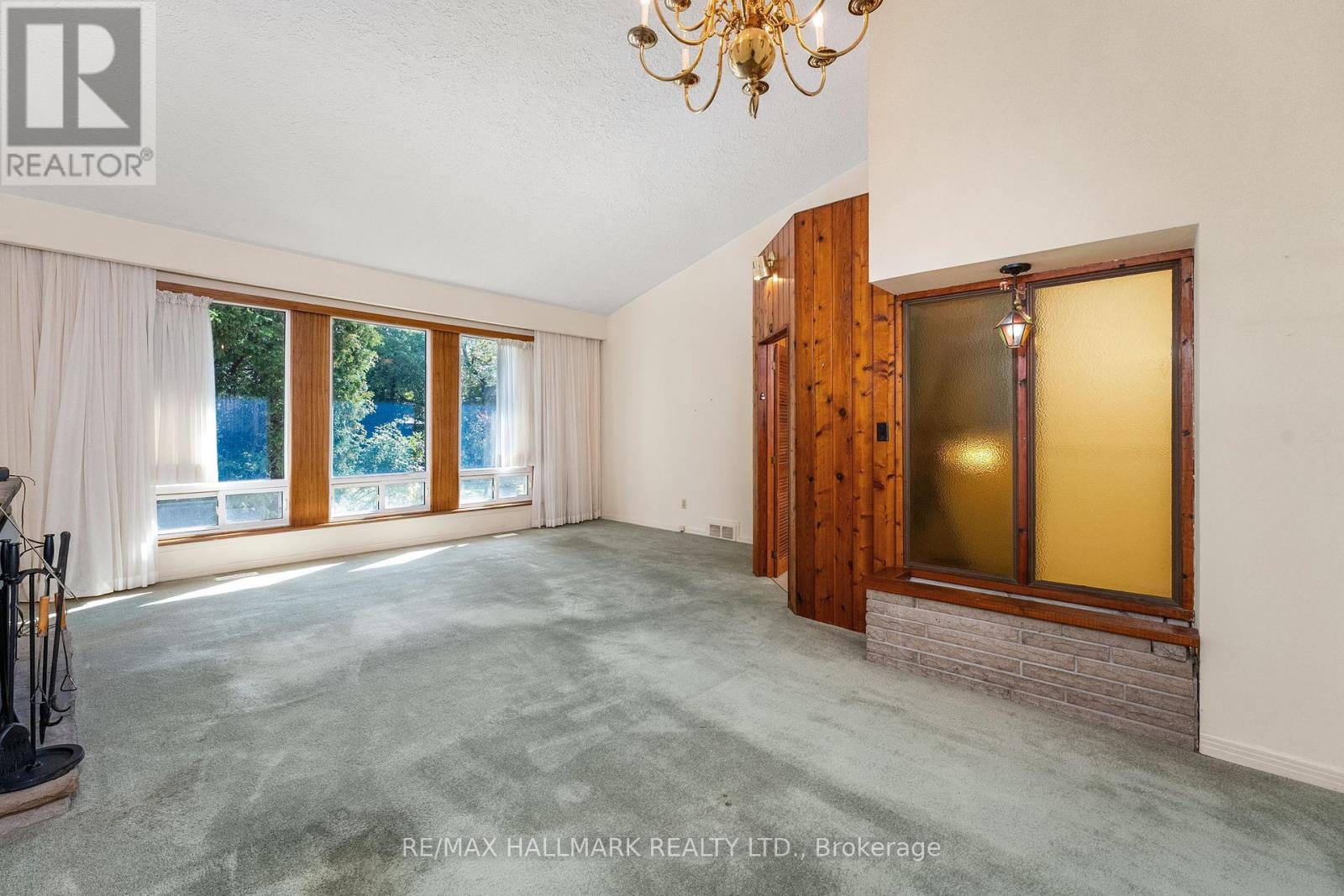 35 Cobden Street, Toronto, Ontario  M2R 1S1 - Photo 4 - C12440210