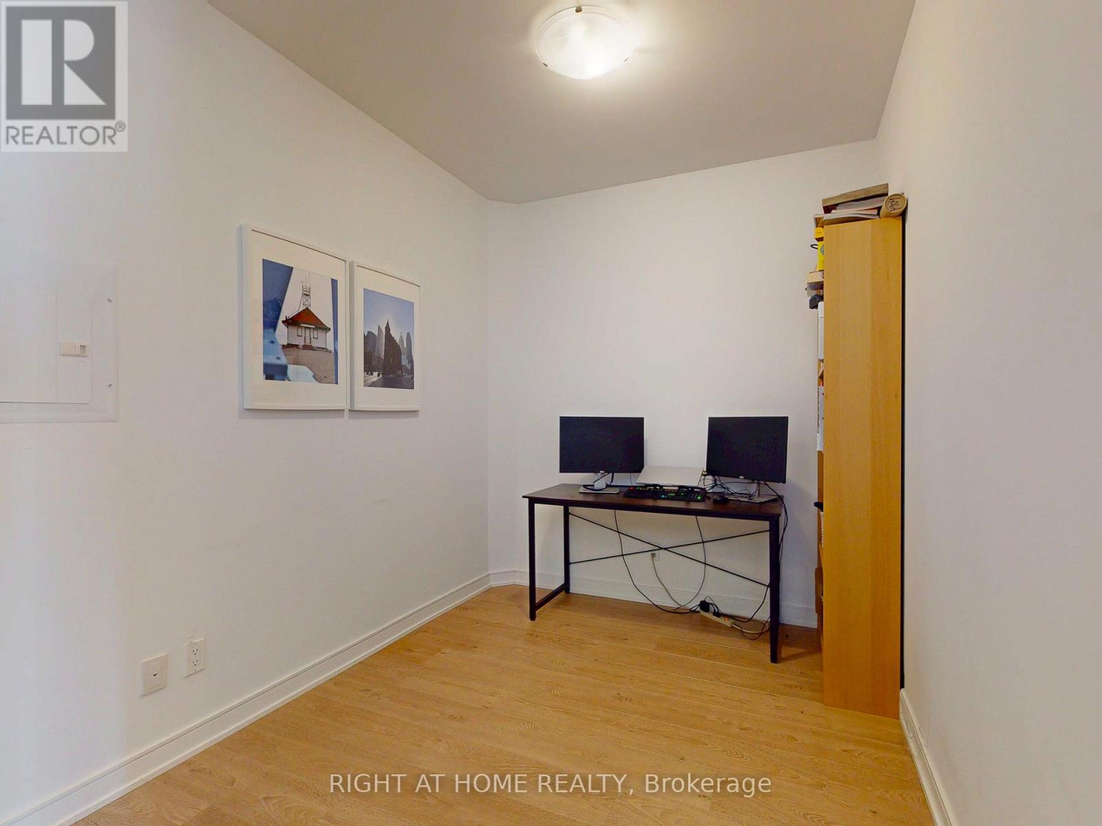 1904 - 88 Scott Street, Toronto, Ontario  M5E 0A9 - Photo 13 - C12440248