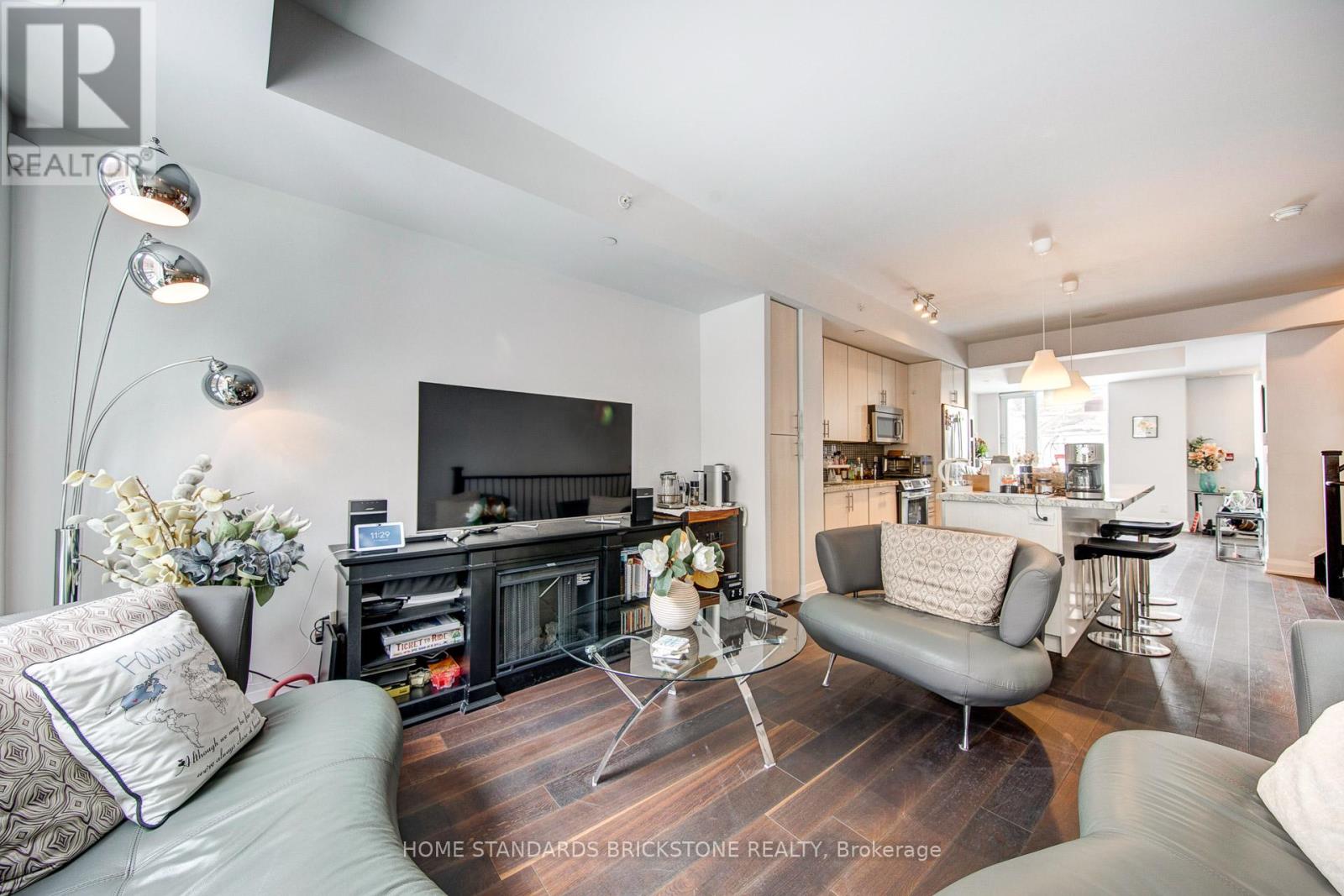 Th121 - 223 Duplex Avenue, Toronto, Ontario  M5P 2B1 - Photo 10 - C12440253