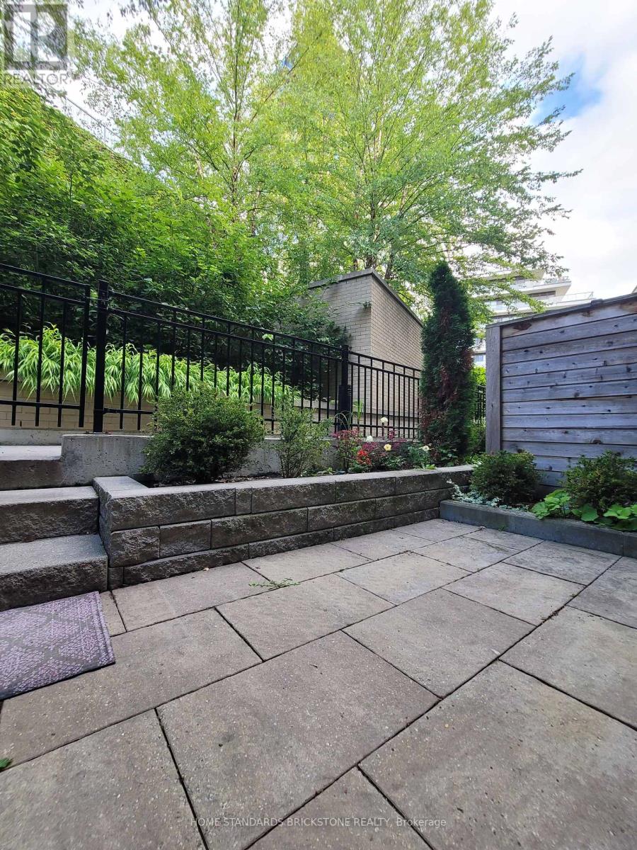 Th121 - 223 Duplex Avenue, Toronto, Ontario  M5P 2B1 - Photo 25 - C12440253