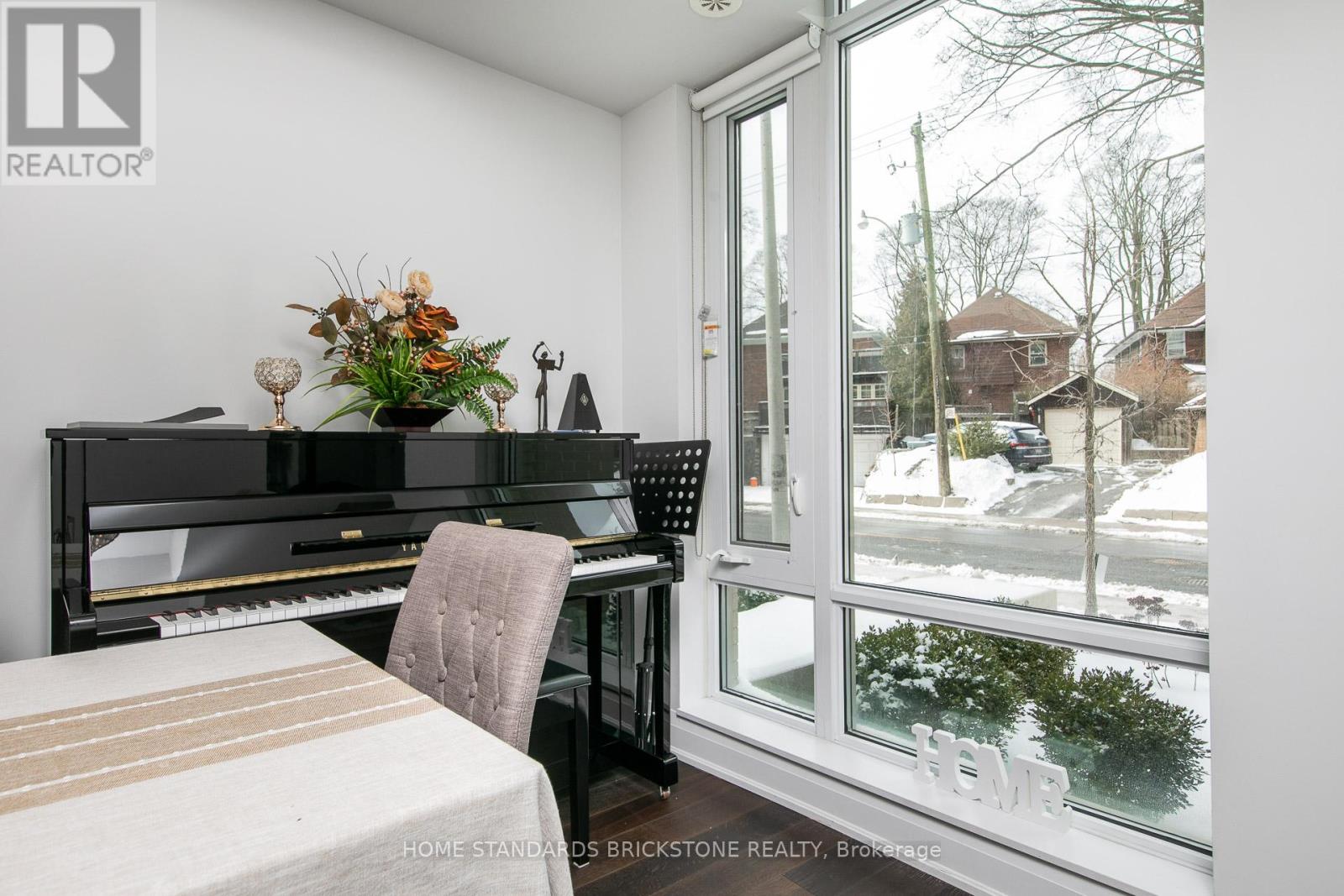 Th121 - 223 Duplex Avenue, Toronto, Ontario  M5P 2B1 - Photo 3 - C12440253