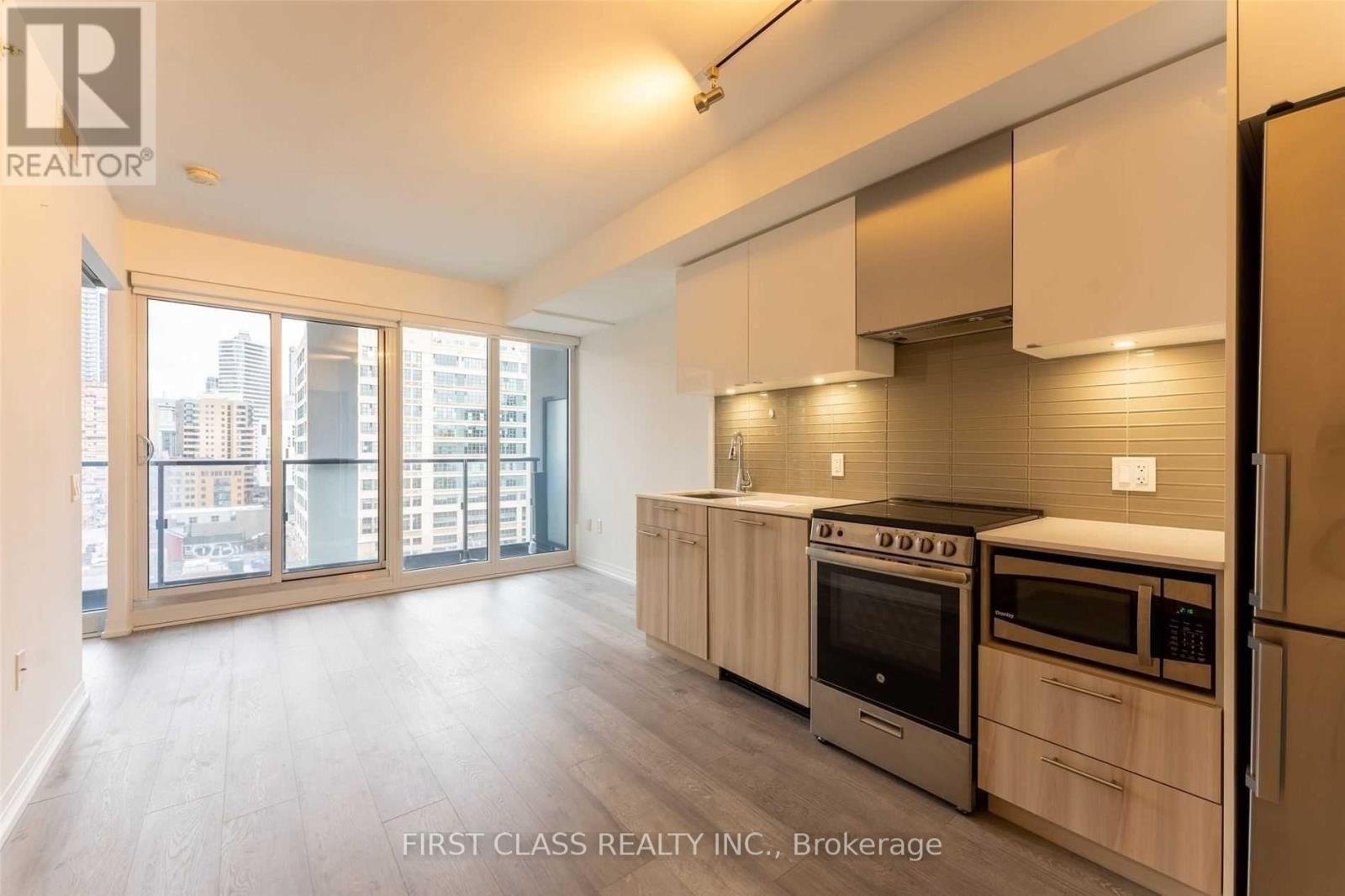 417 - 251 Jarvis Street, Toronto, Ontario  M5B 2C2 - Photo 3 - C12440294