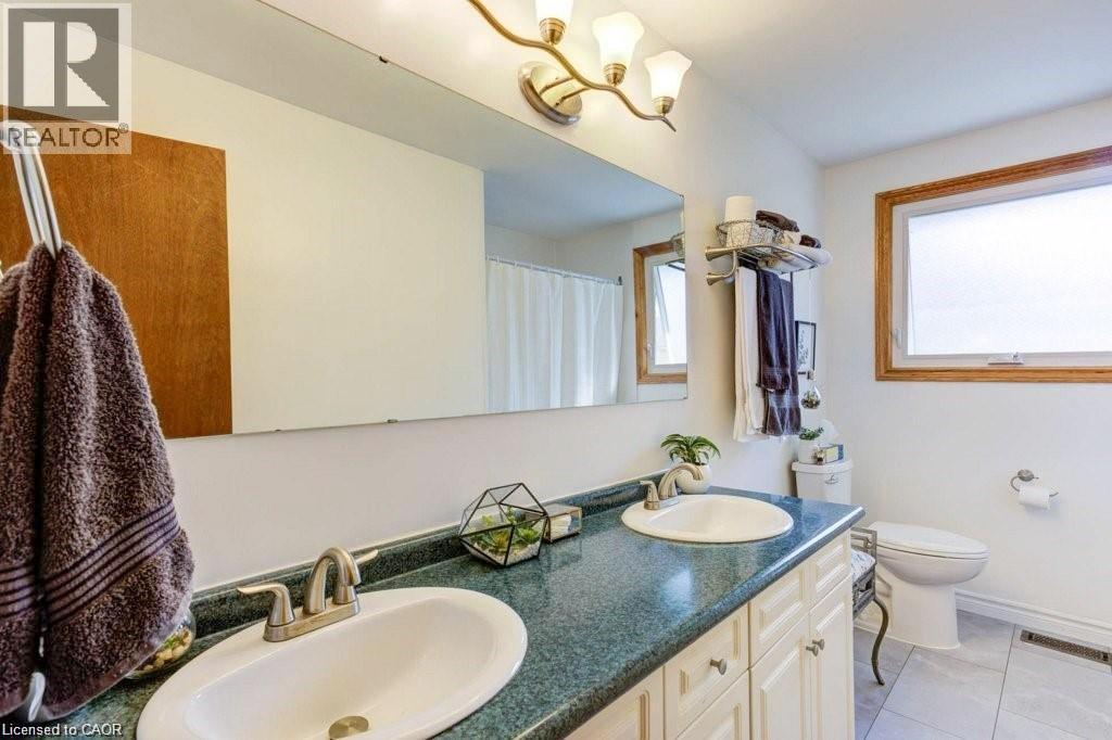 582 Skylark Road, Waterloo, Ontario  N2V 1B9 - Photo 20 - 40774291