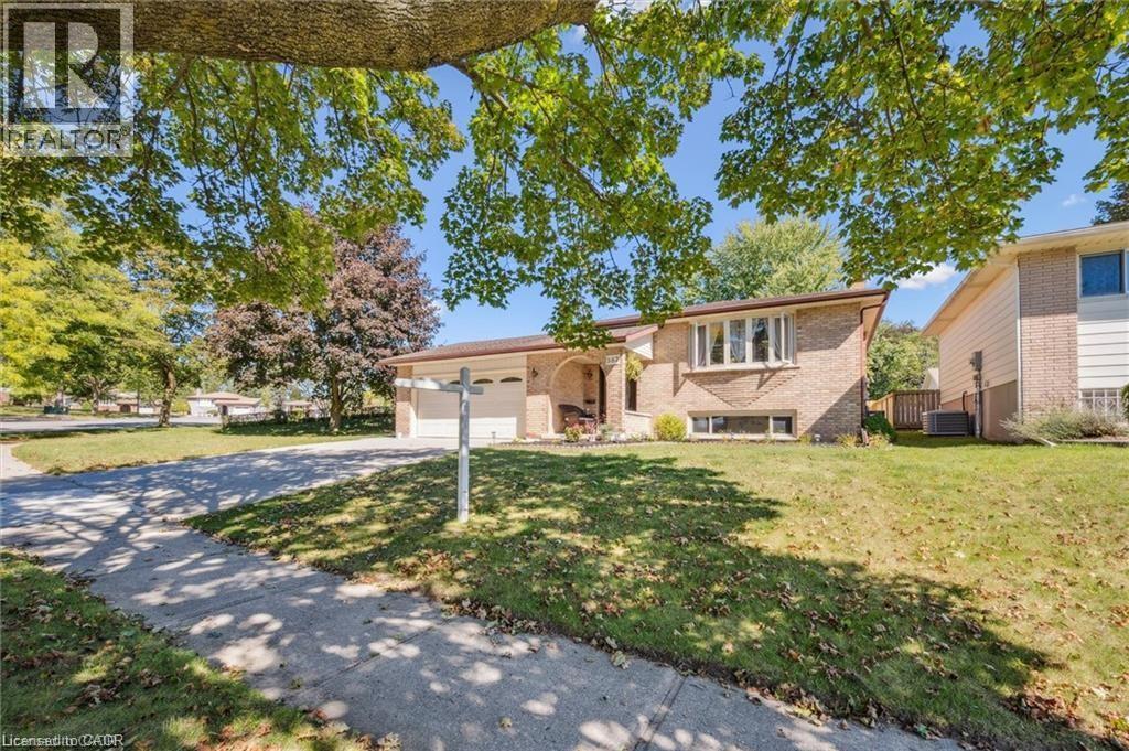 582 Skylark Road, Waterloo, Ontario  N2V 1B9 - Photo 3 - 40774291