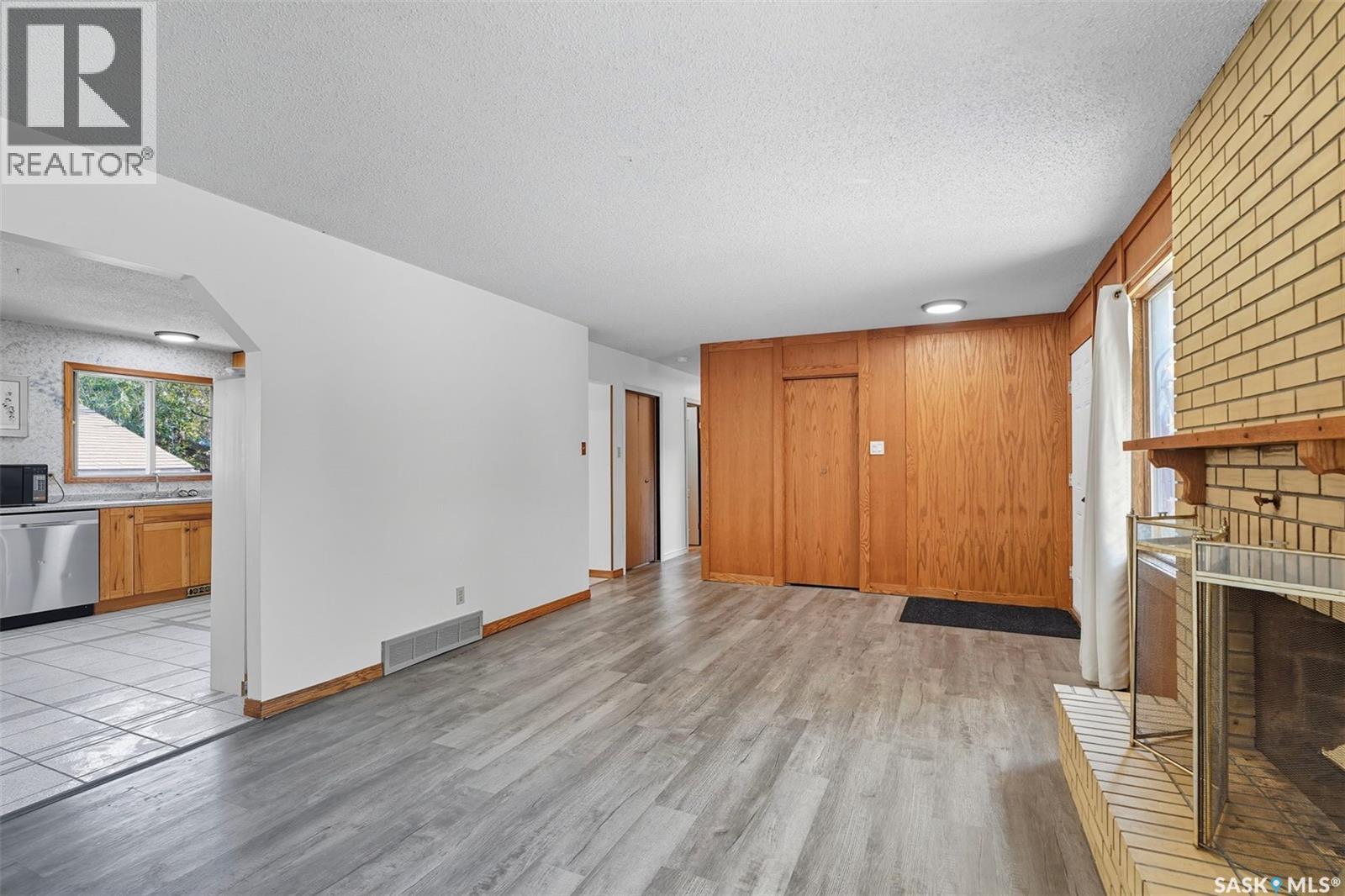 562 Highlands Terrace, Saskatoon, Saskatchewan  S7H 4Y6 - Photo 6 - SK019603