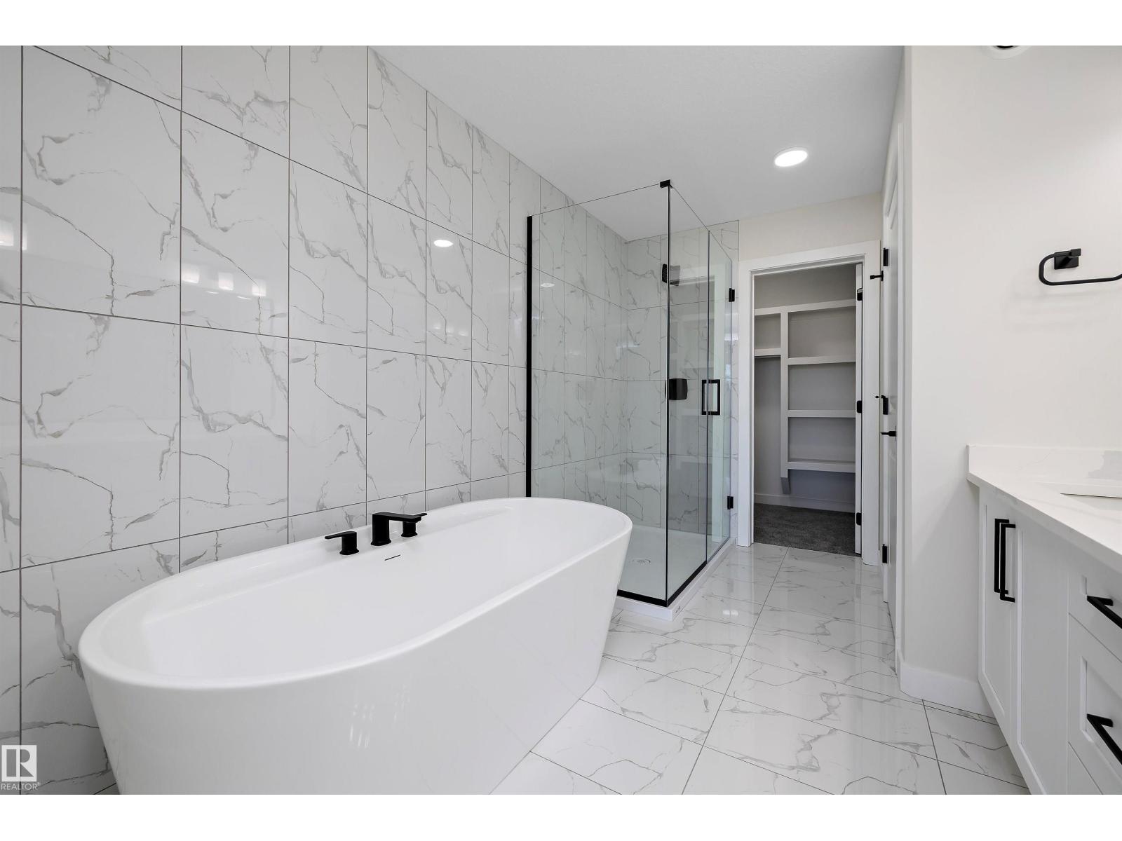 22 Chartres Cl, St. Albert, Alberta  T8T 2C9 - Photo 41 - E4458416