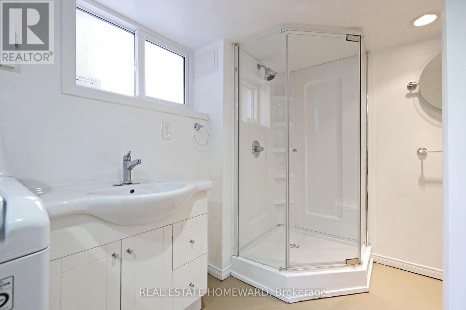 7 Bingham Avenue, Toronto (The Beaches), Ontario  M4E 3R1 - Photo 23 - E12440125