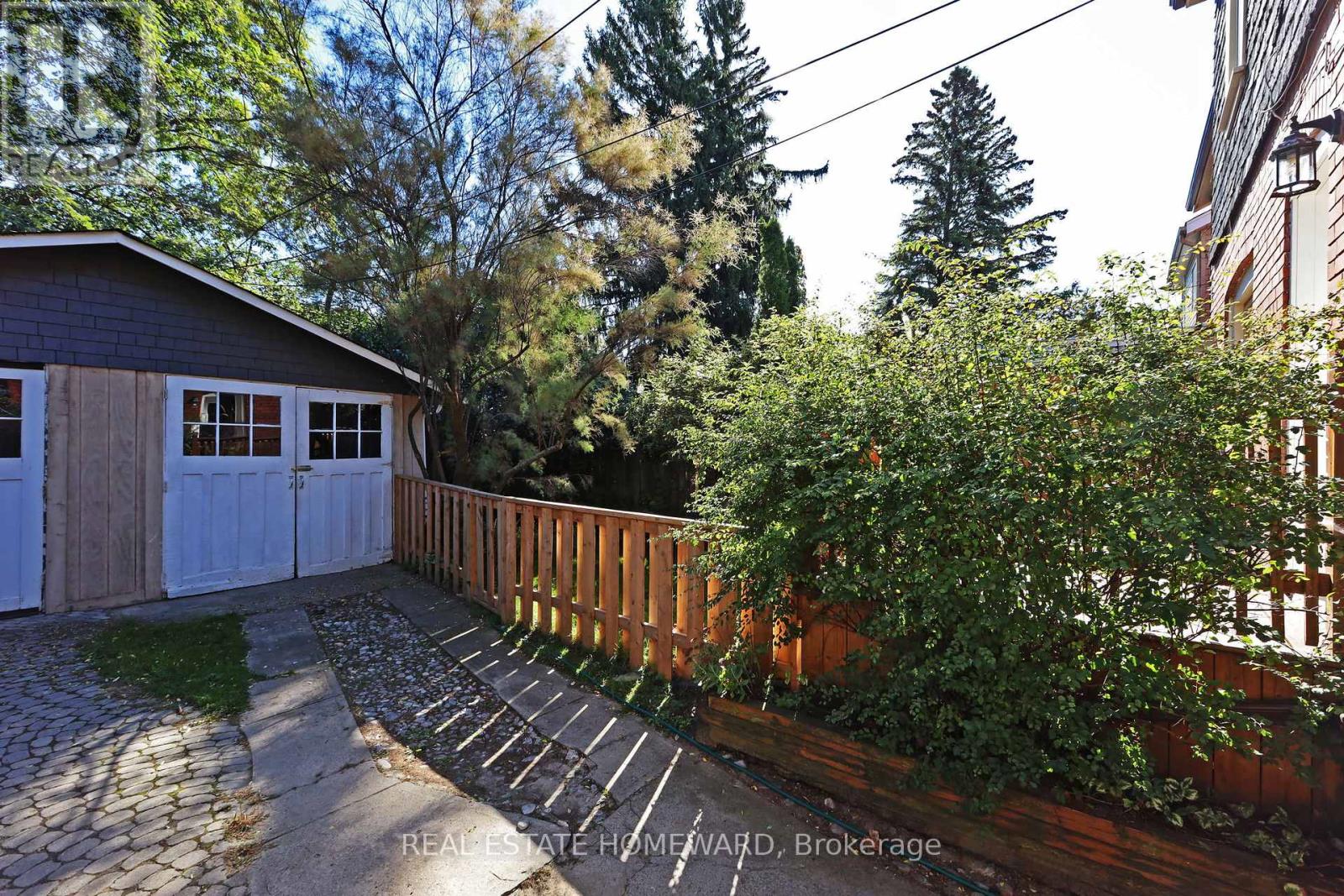 7 Bingham Avenue, Toronto (The Beaches), Ontario  M4E 3R1 - Photo 24 - E12440125