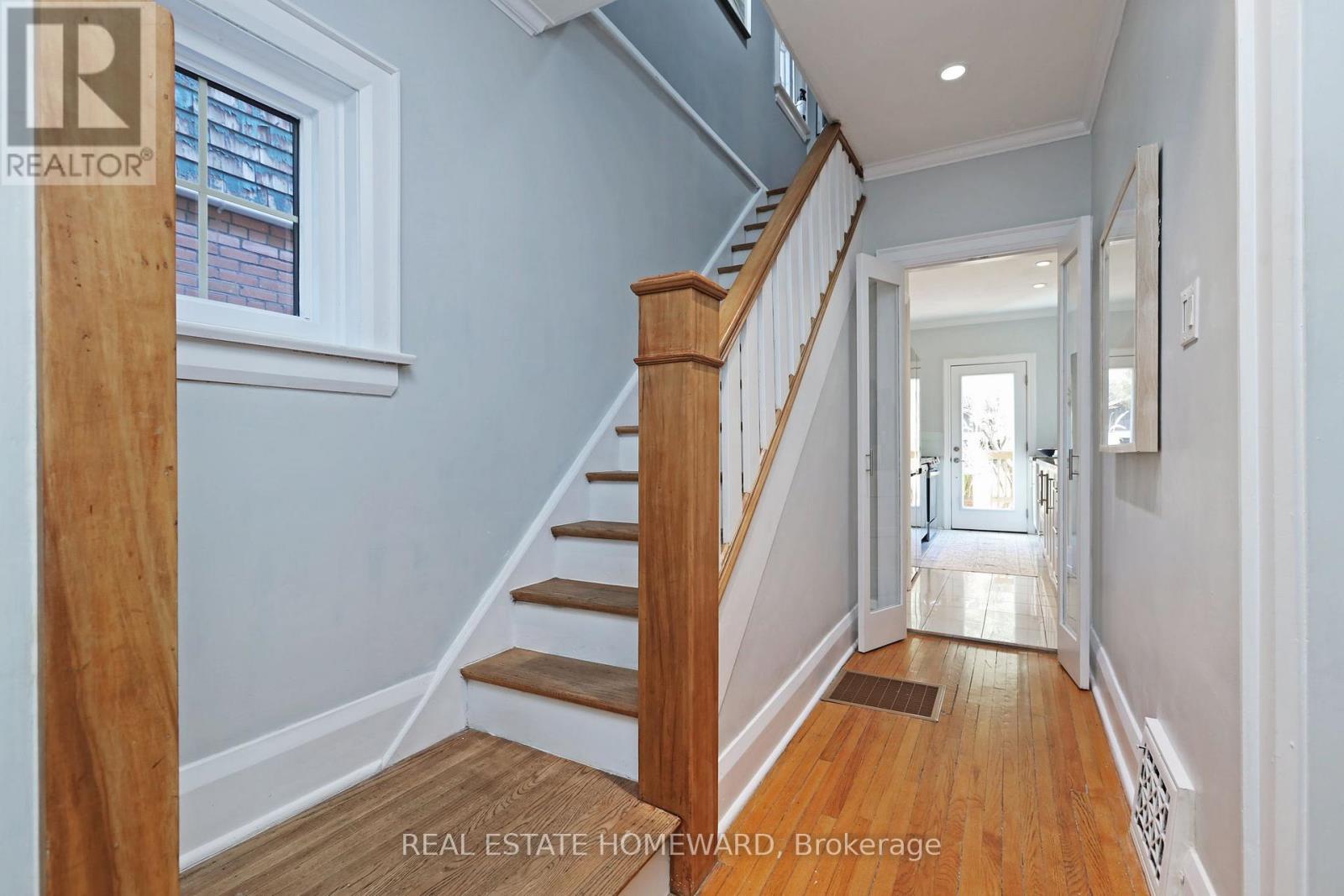7 Bingham Avenue, Toronto (The Beaches), Ontario  M4E 3R1 - Photo 4 - E12440125
