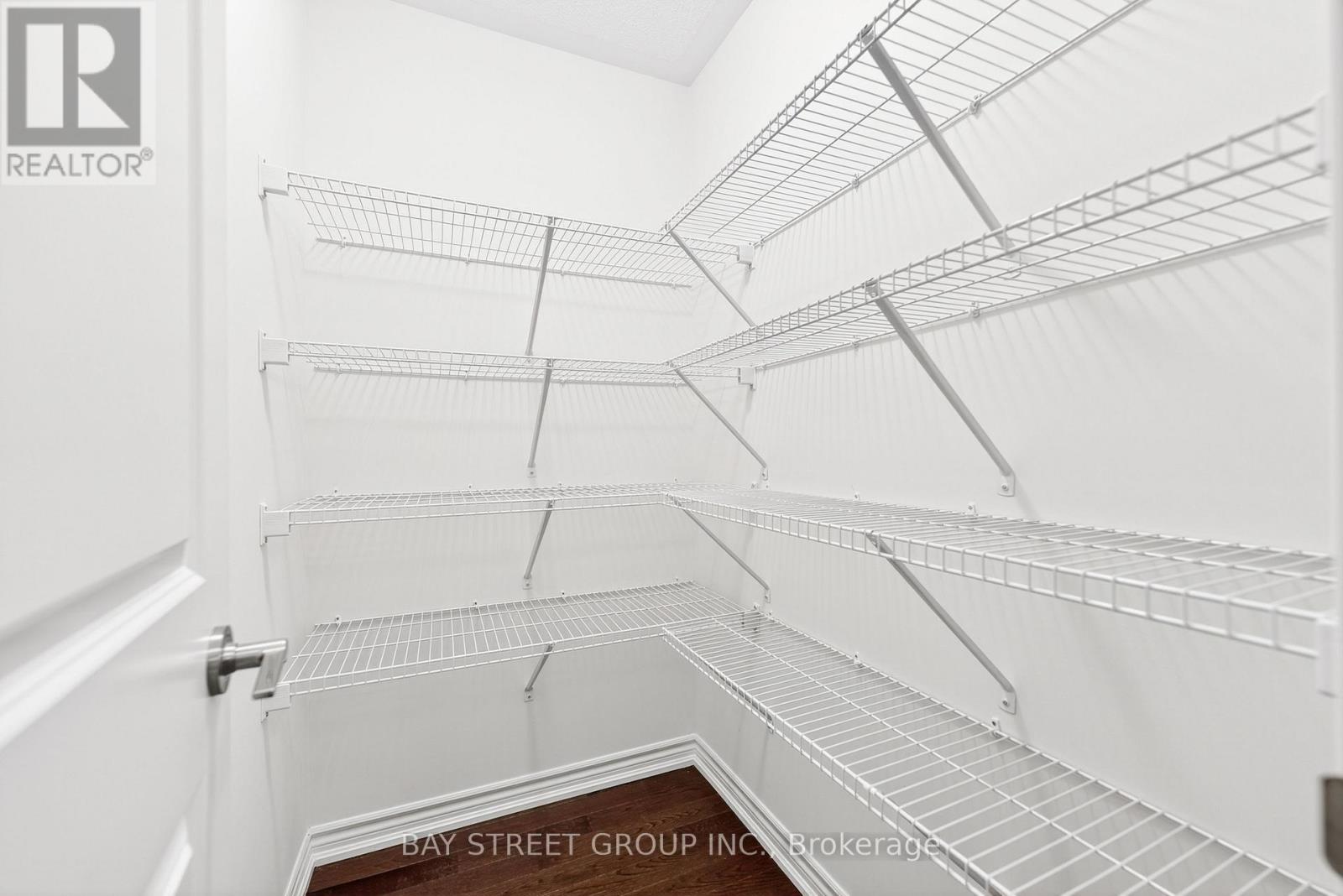37 Floodgate Road, Whitby, Ontario  L1P 0P5 - Photo 26 - E12440147